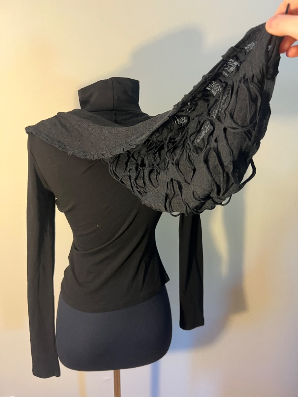 Dark in Love Gothic Hooded Top - Picture 4 of 9